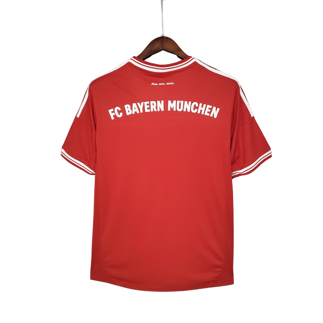 Camisa Retrô Bayern de Munique 2013/14 Home Champions League Edition