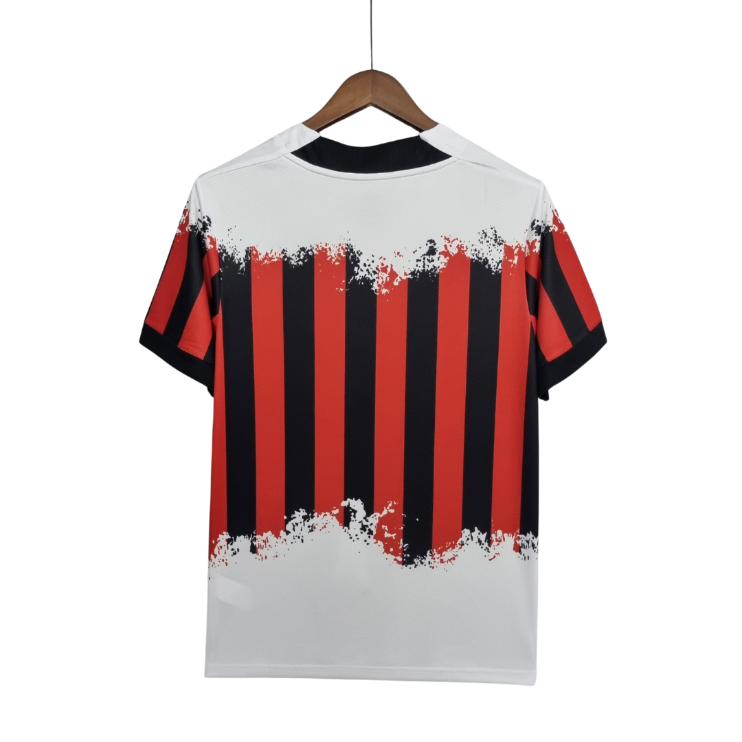 Camisa AC Milan 2022/23 Nemen Quarta