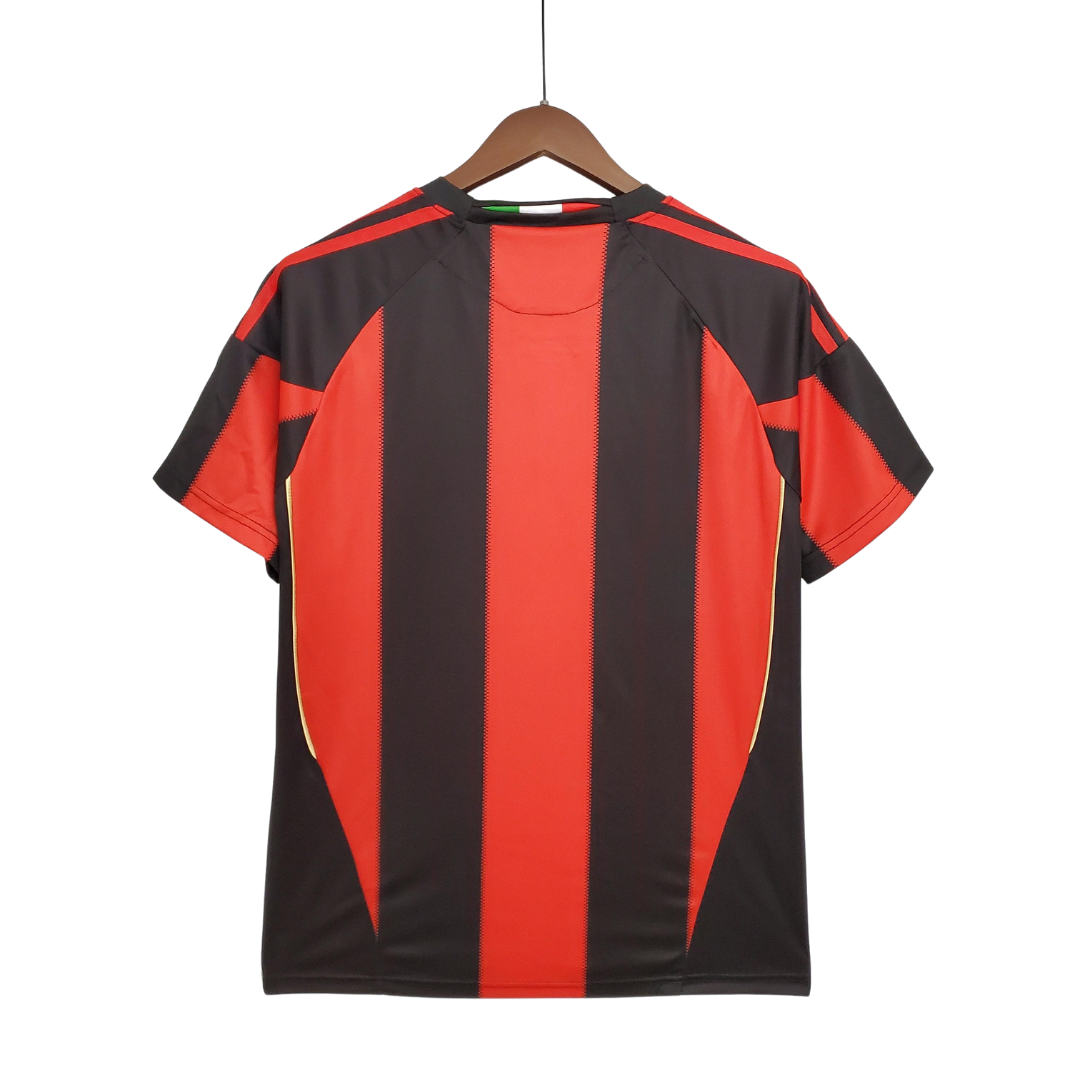 Camisa Retrô AC Milan 2010/11 Home