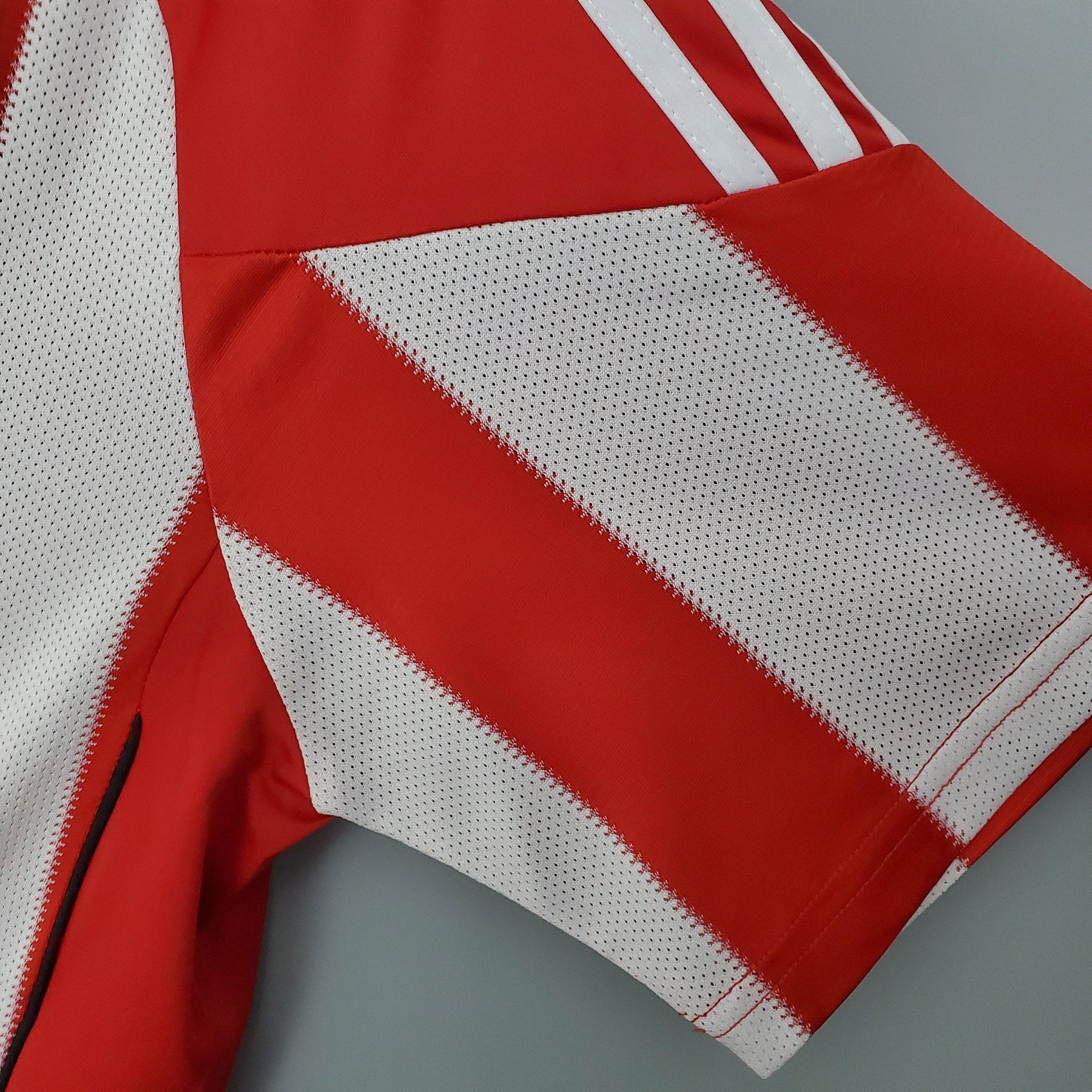 Camisa Retrô Bayern de Munique 2010/11 Home - ResPeita Sports