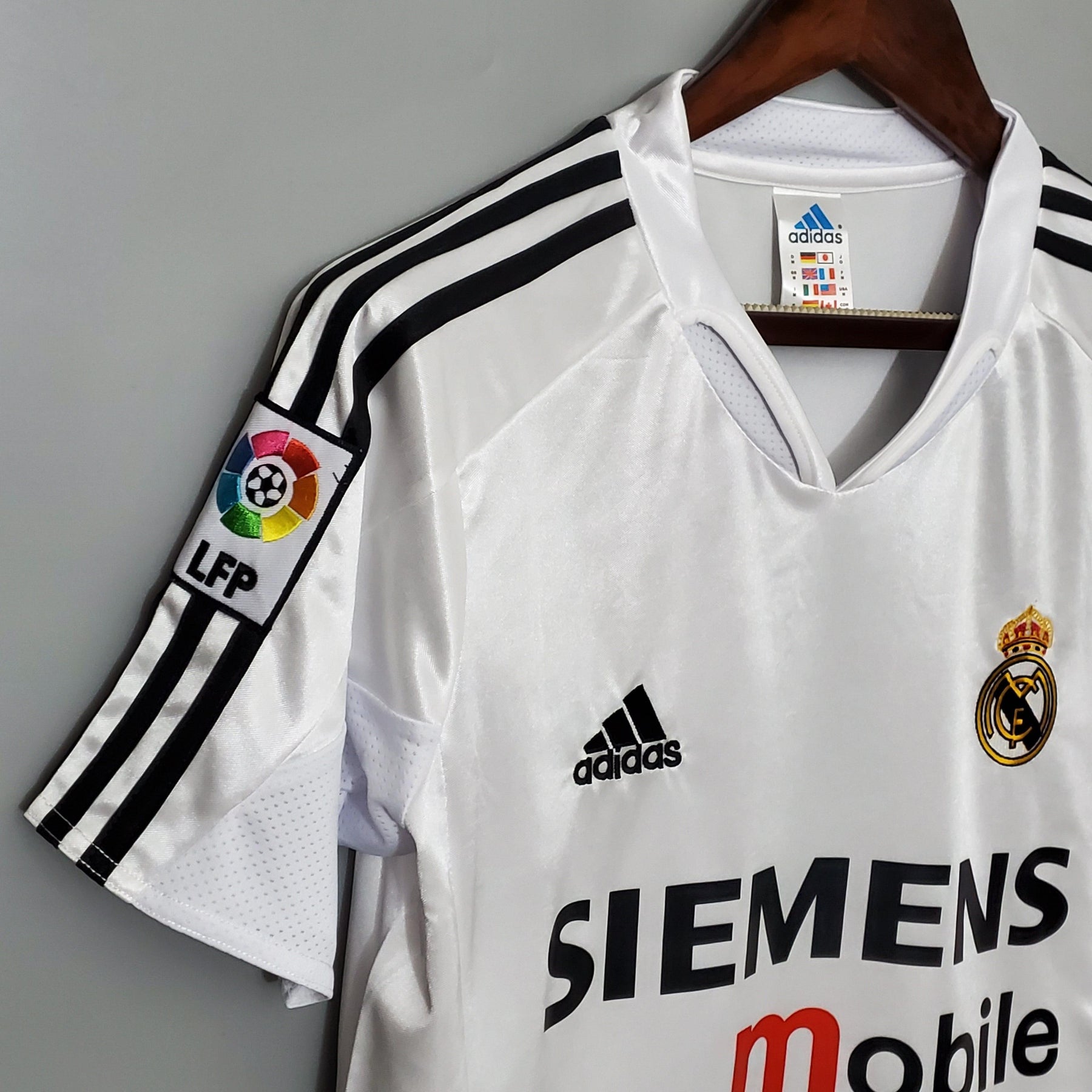 Camisa Retrô Real Madrid 2004/05 Home - ResPeita Sports